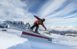 Snowboarden im Snowpark der Seiser Alm